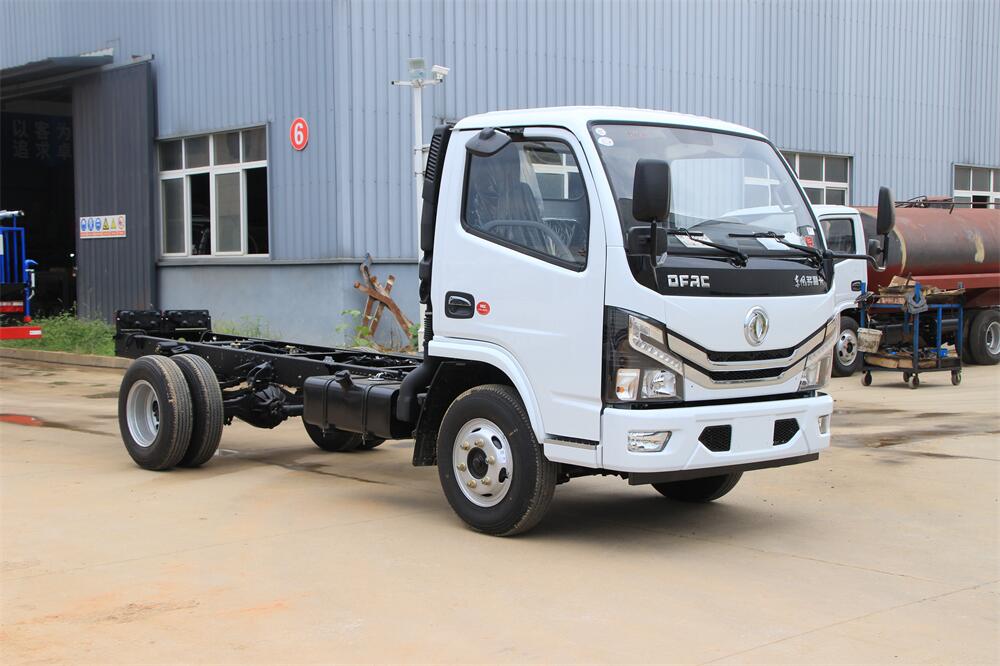 東風(fēng)小多利卡（3308，朝柴130）國六  內(nèi)飾照片圖